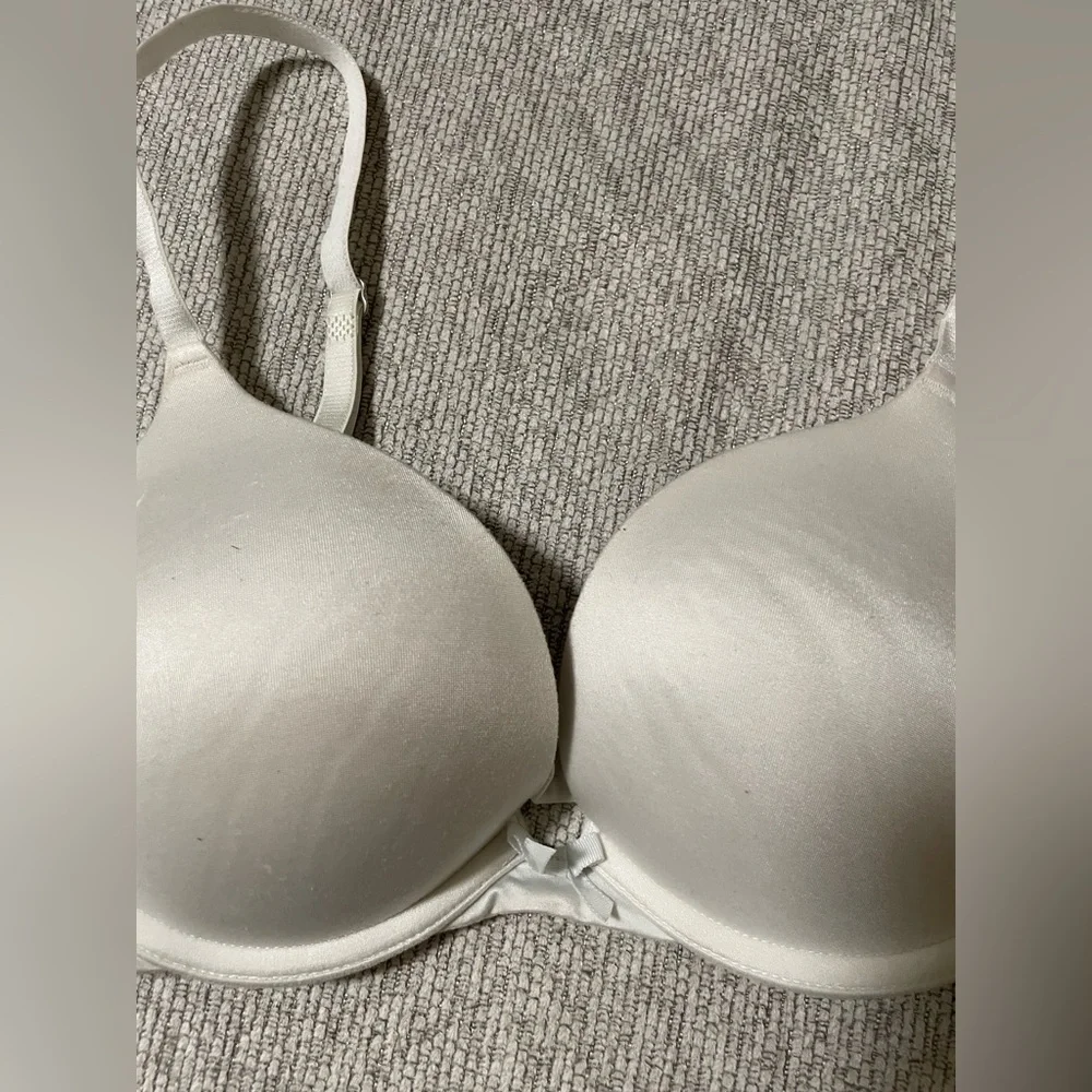 ✨Brooke Aerie White Bra Size 32C